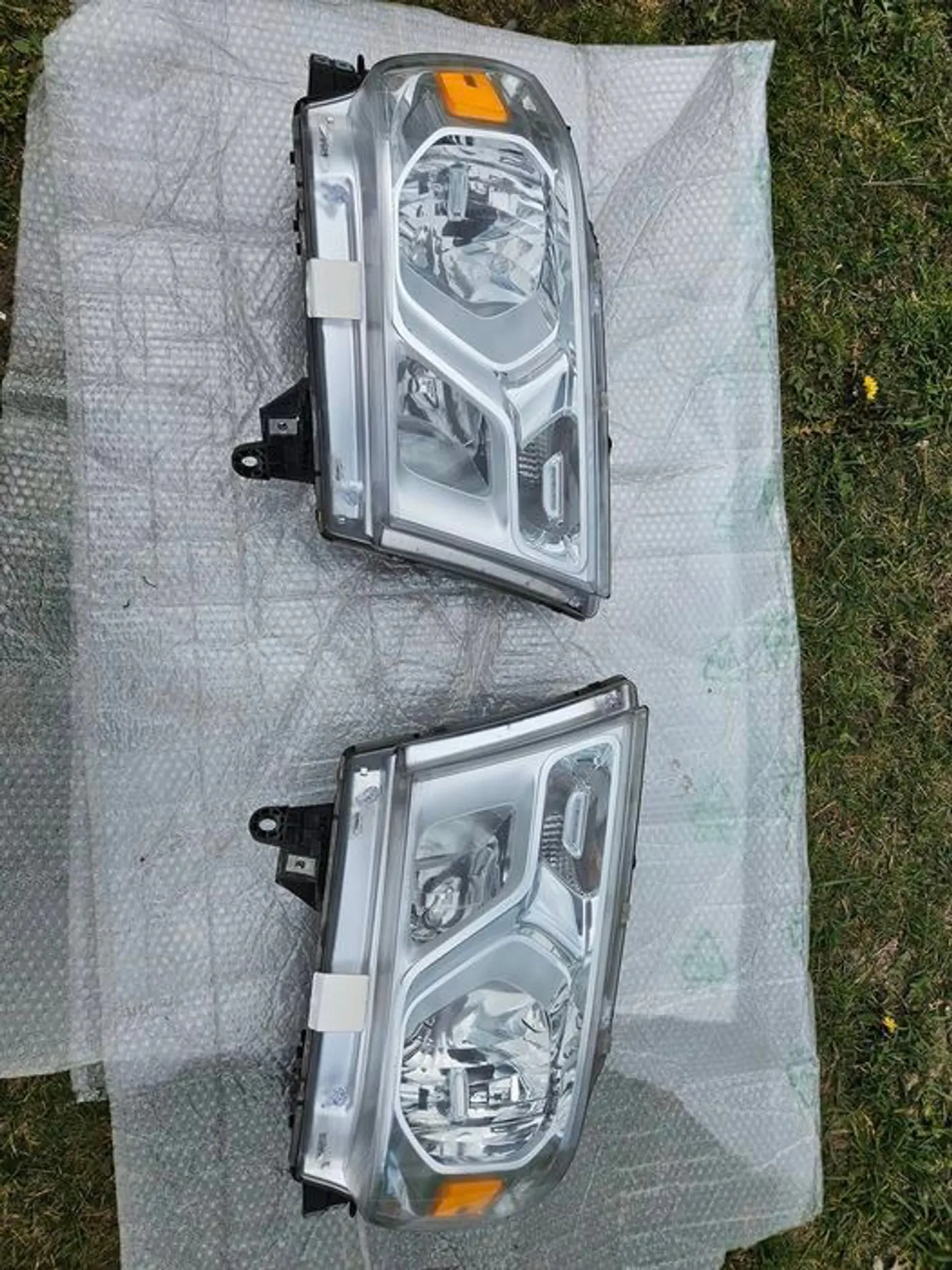 Фара правая к Ram 1500 2018