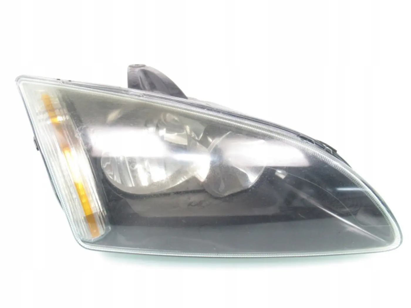 Фара правая к Ford Focus 2005
