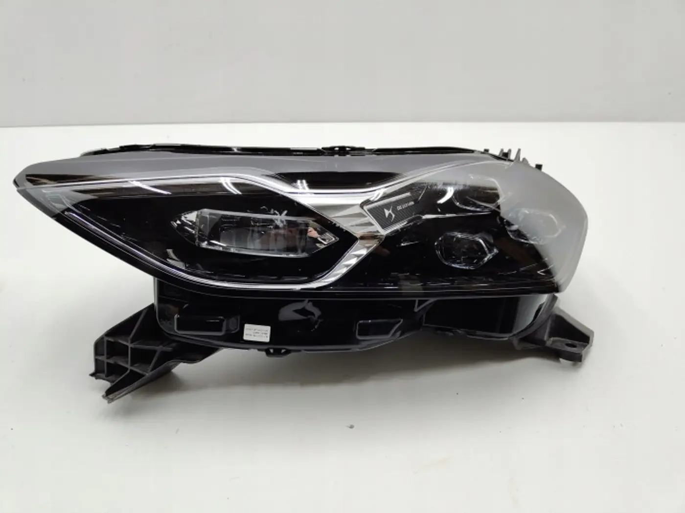 Фара левая к DS 3 Crossback 2018