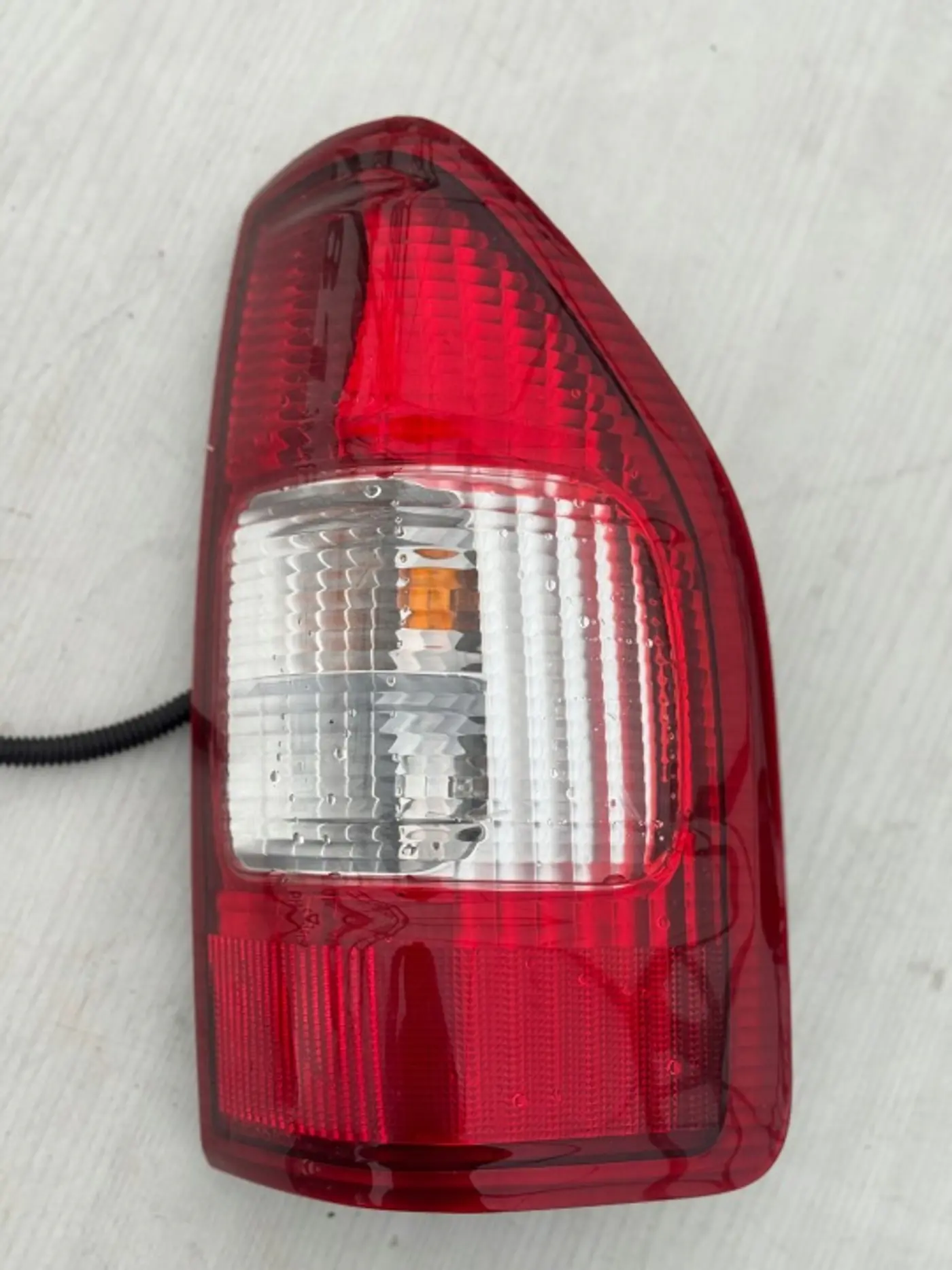 Фонарь задний правый к Isuzu Rodeo 1998