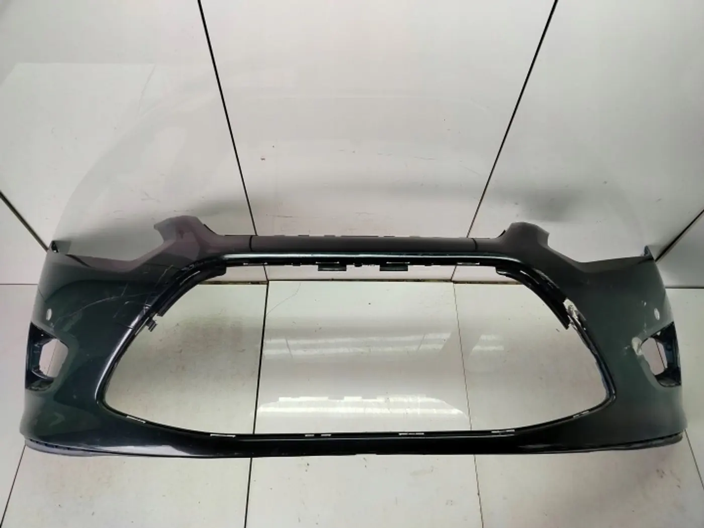 Бампер передний к Ford C-MAX 2010