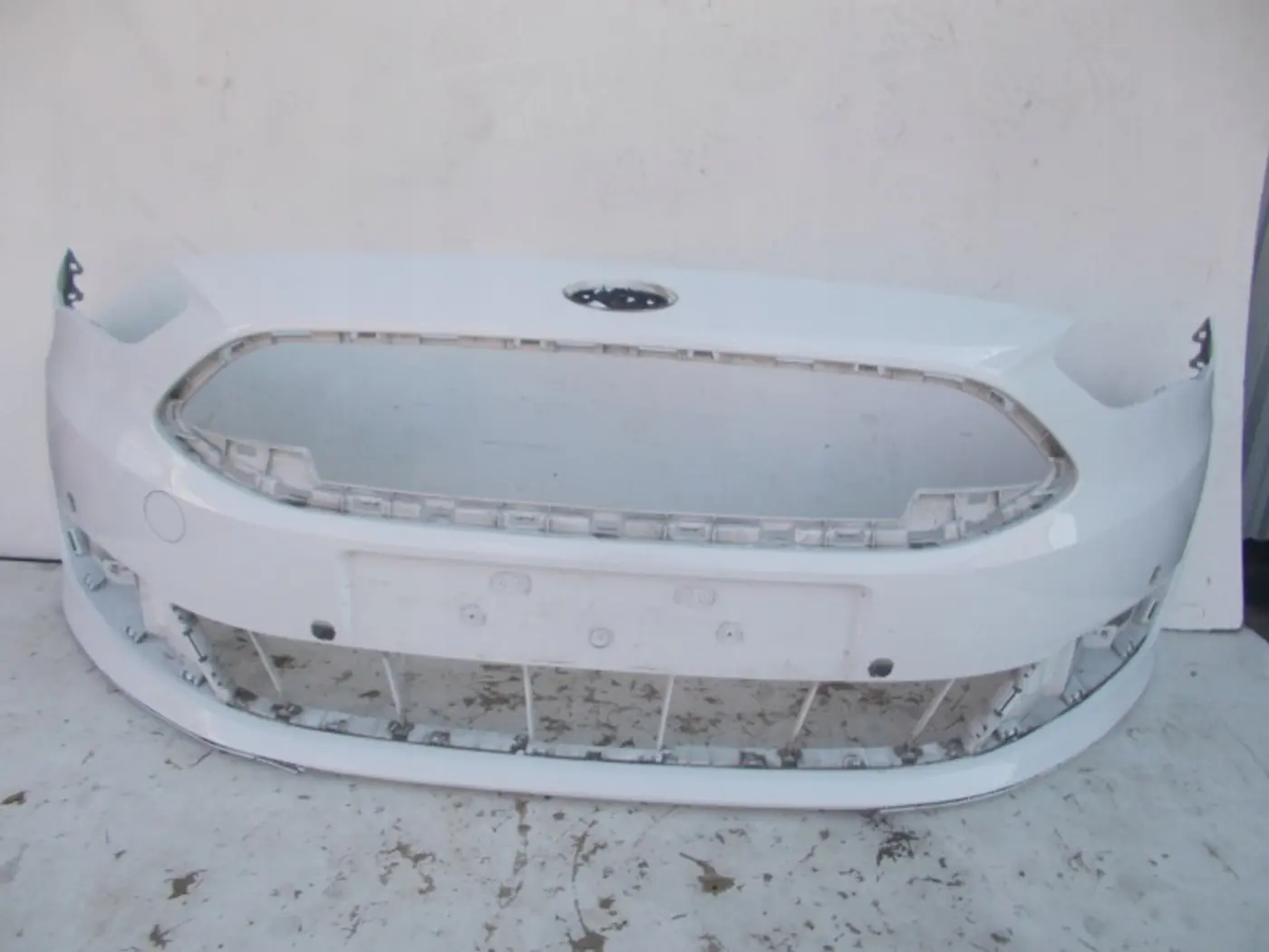 Бампер передний к Ford C-MAX 2015