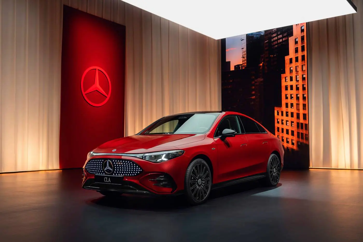 В Беларусь привезли электрический Mercedes-Benz CLA
