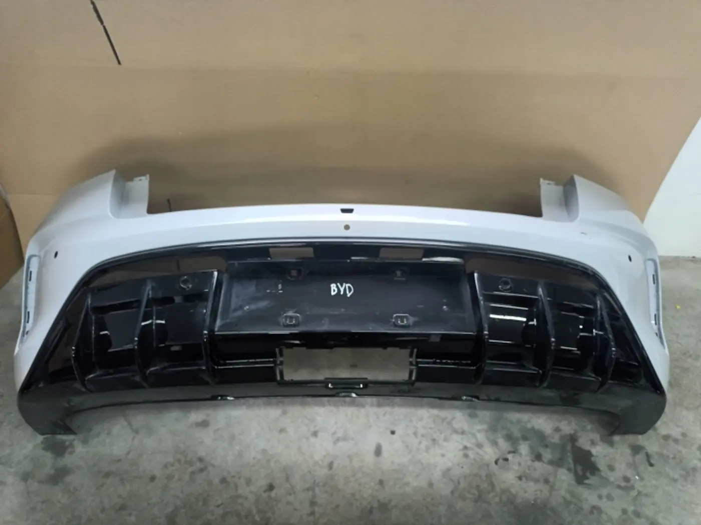 Бампер задний к BYD Seal 2022