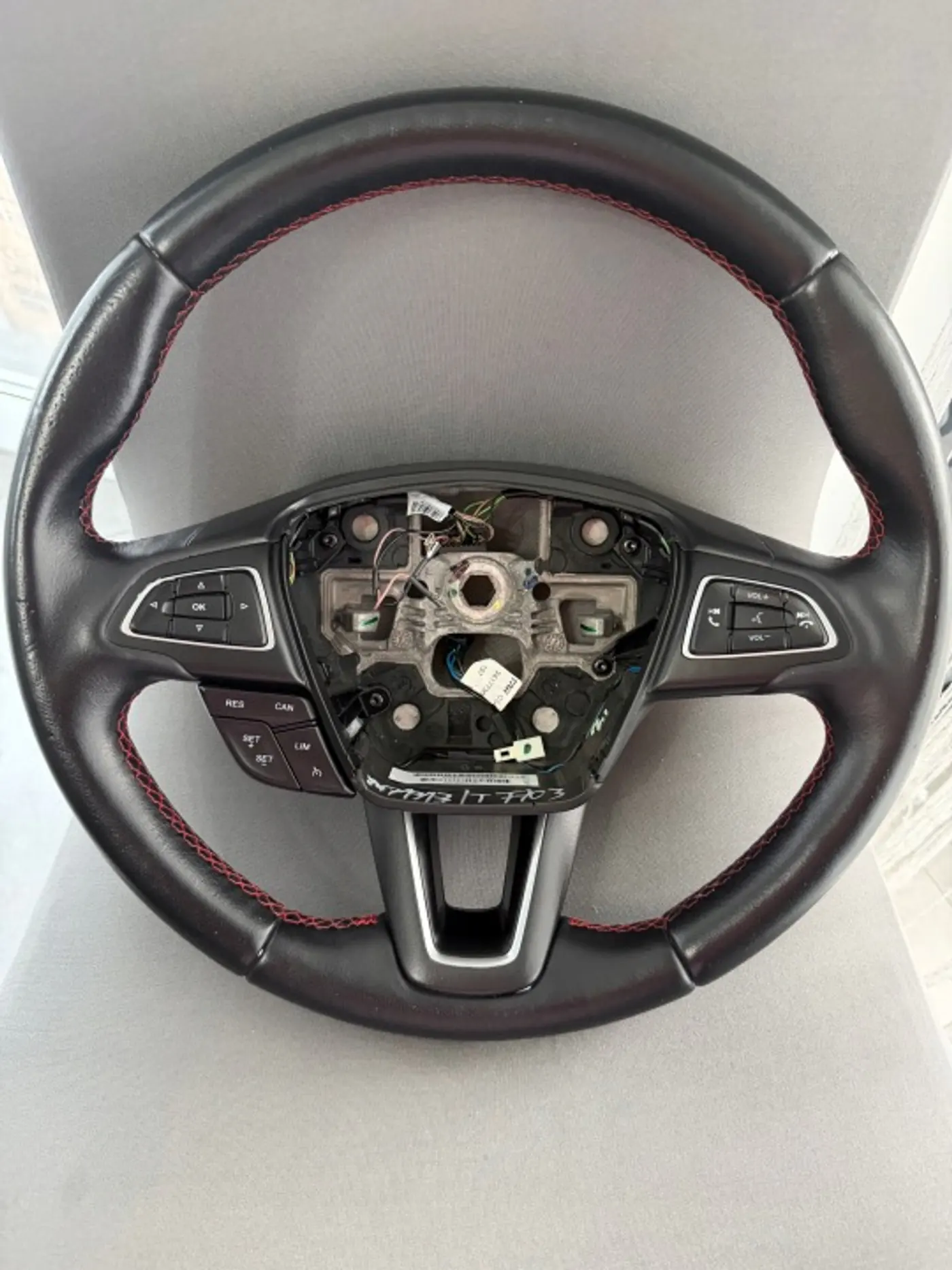Руль к Ford Kuga 2013