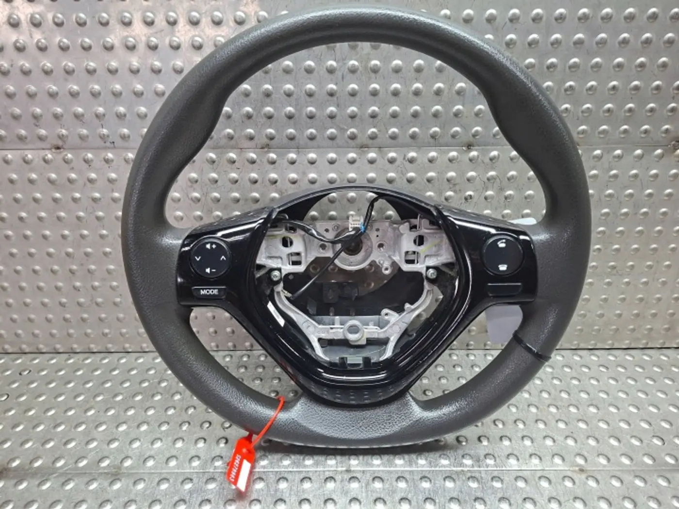 Руль к Peugeot 108 2014