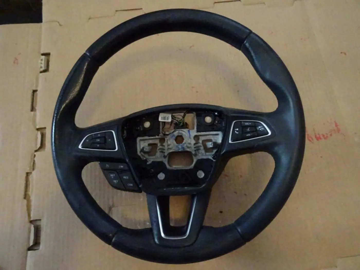 Руль к Ford C-MAX 2015