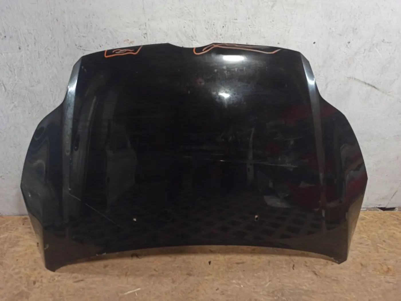 Капот к Ford Focus 2011