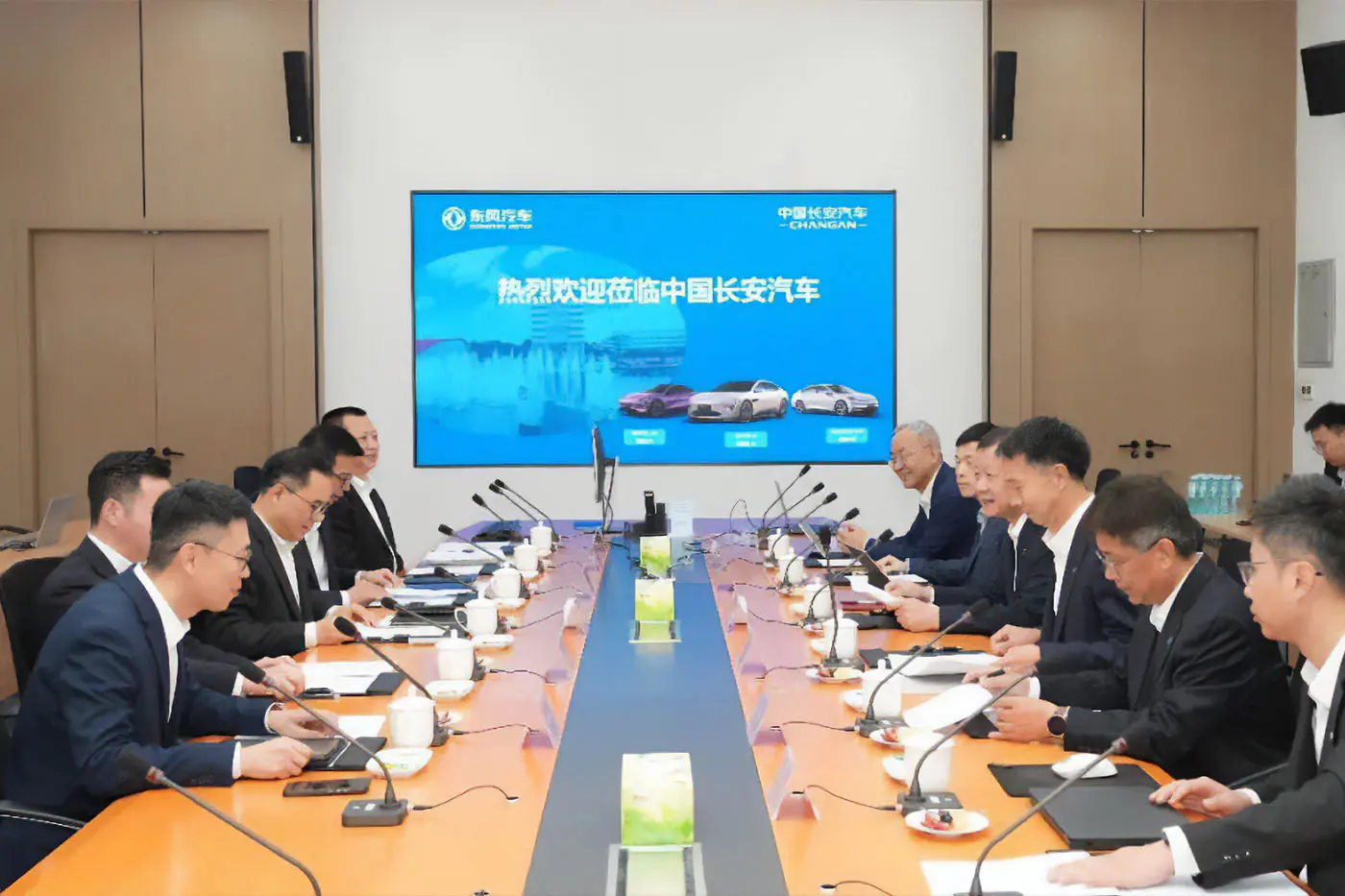 Dongfeng и Changan обсуждают возможности сотрудничества