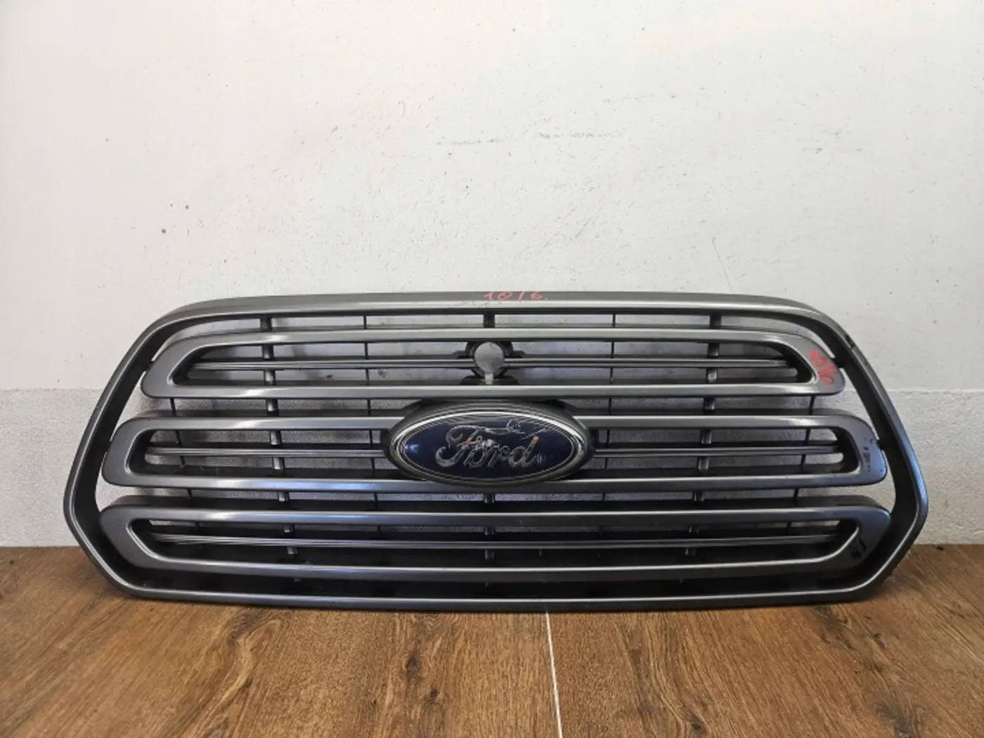 Решетка радиатора к Ford Transit 2013