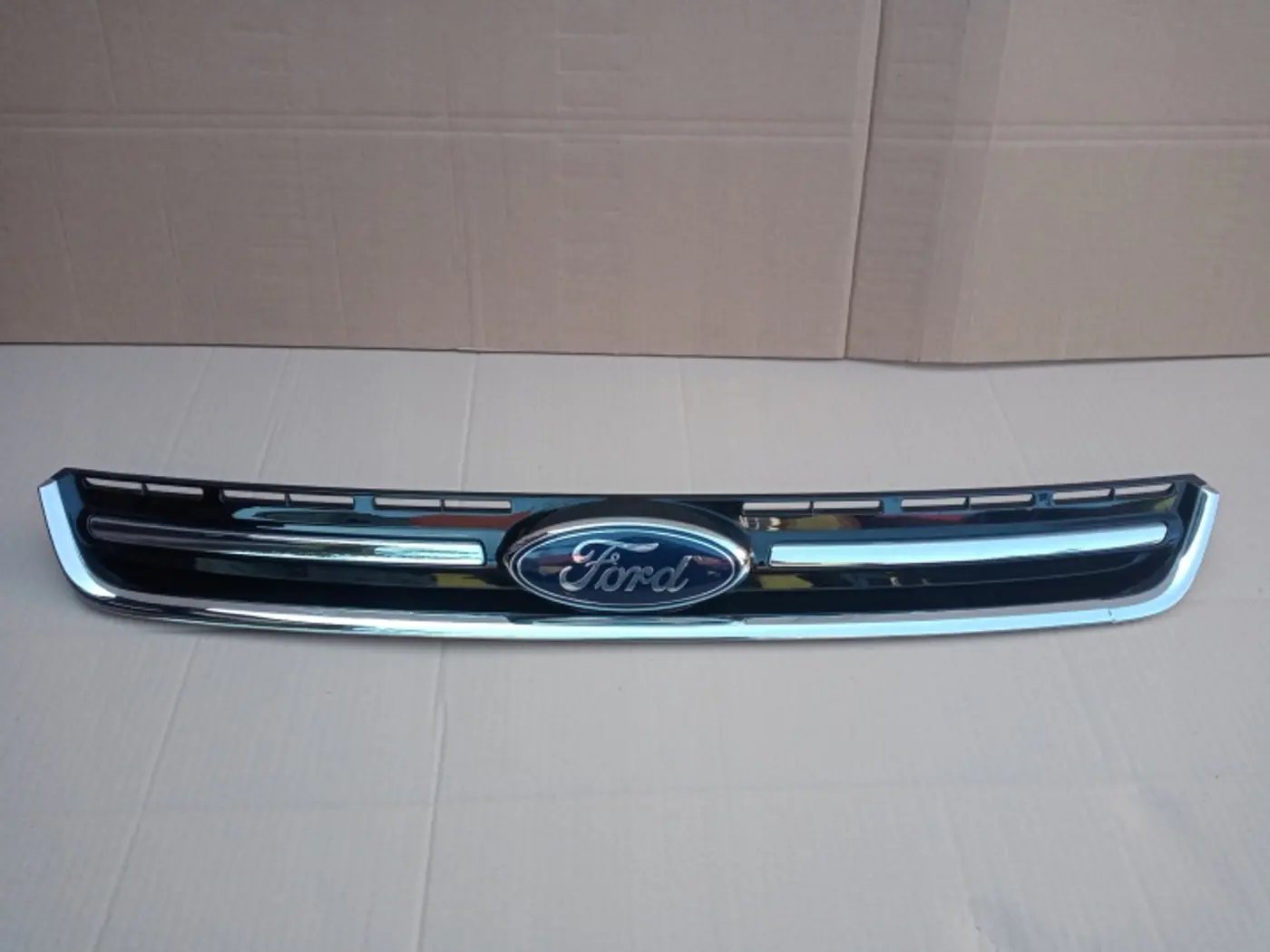 Решетка радиатора к Ford Kuga 2013