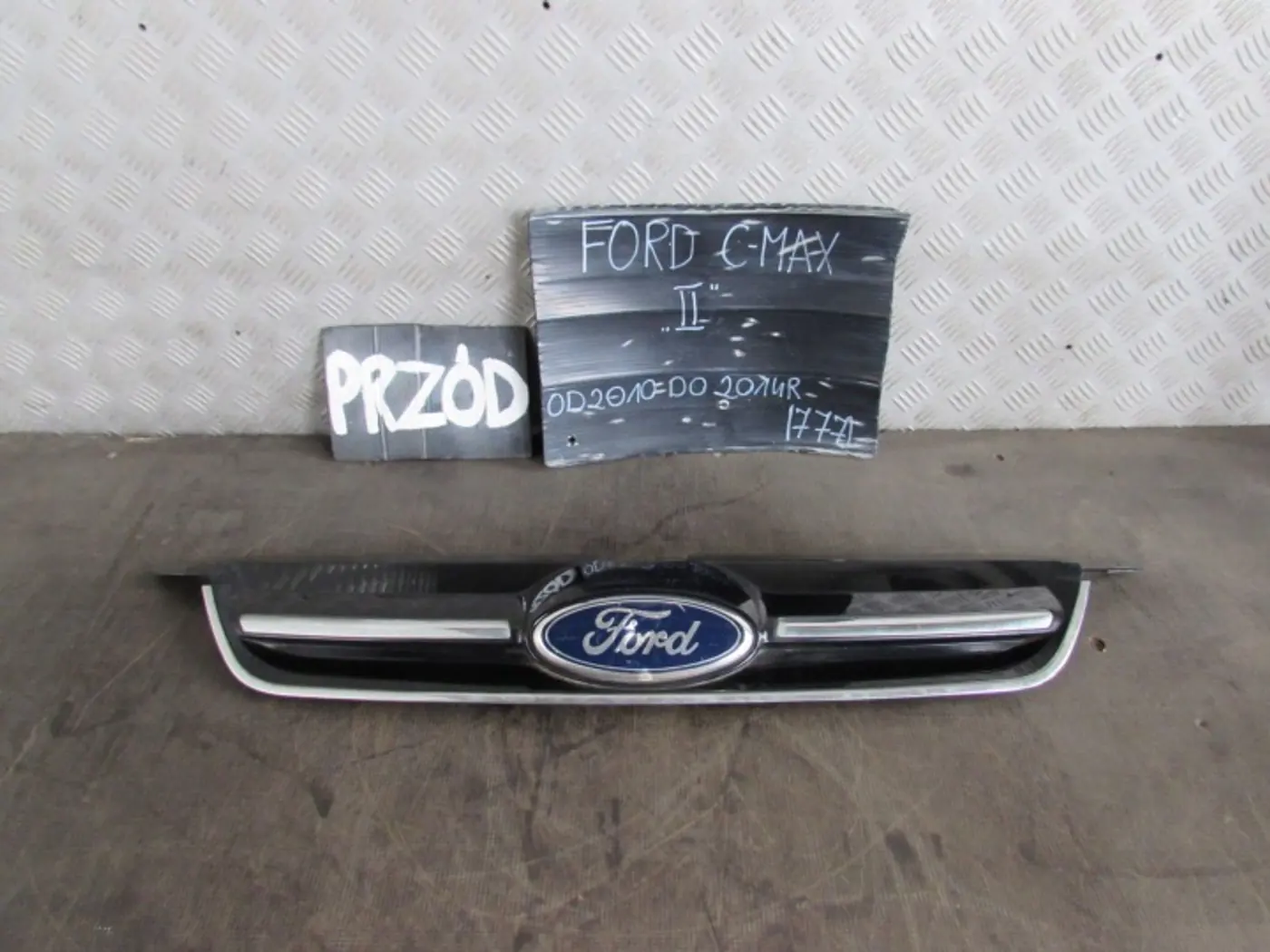 Решетка радиатора к Ford C-MAX 2010