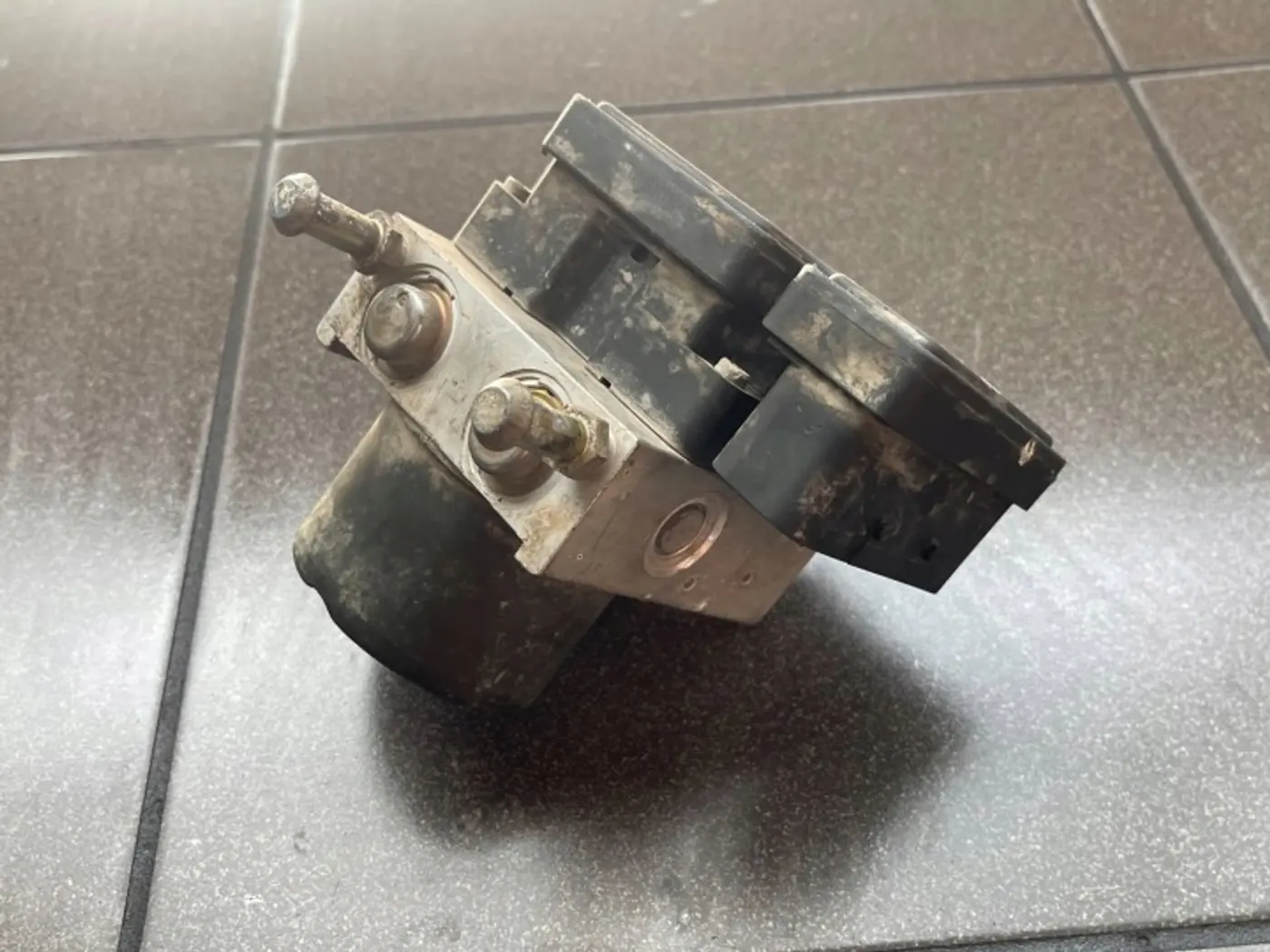 Блок ABS к Suzuki Liana 2001