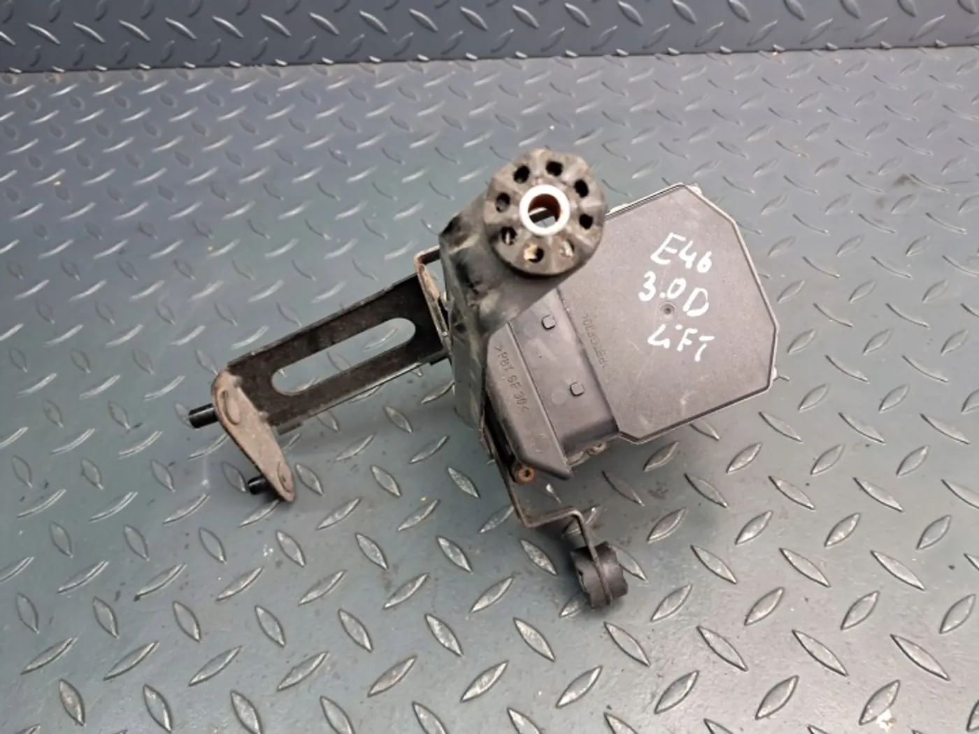Блок ABS к BMW M3 2000