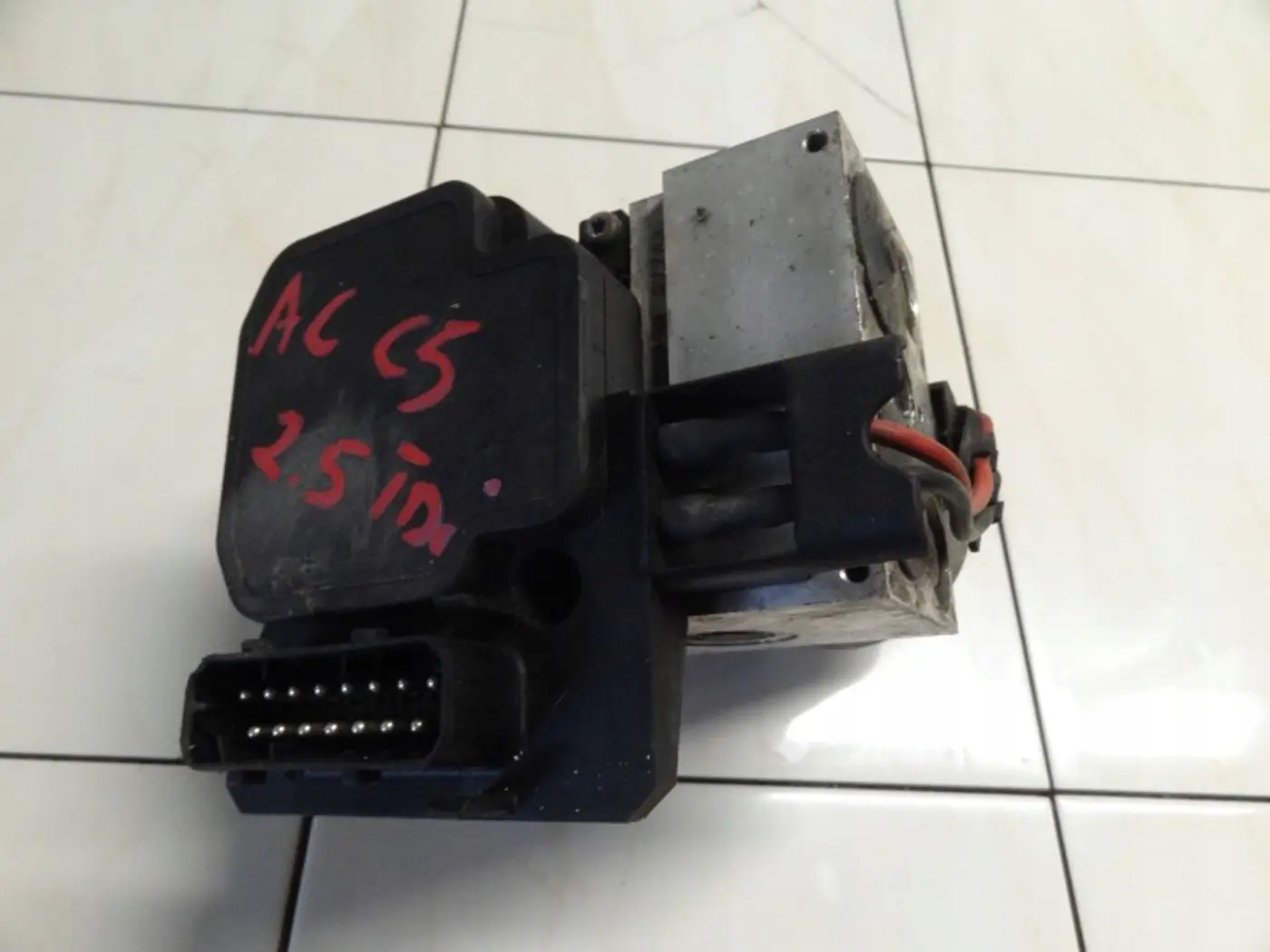 Блок ABS к Audi A6 allroad 2000