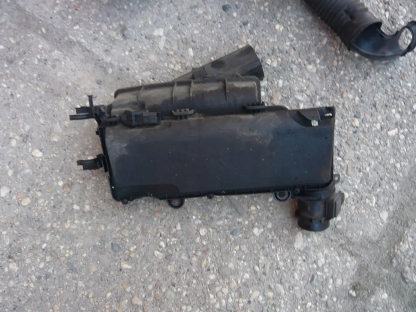 Корпус воздушного фильтра к Citroen Nemo 2007