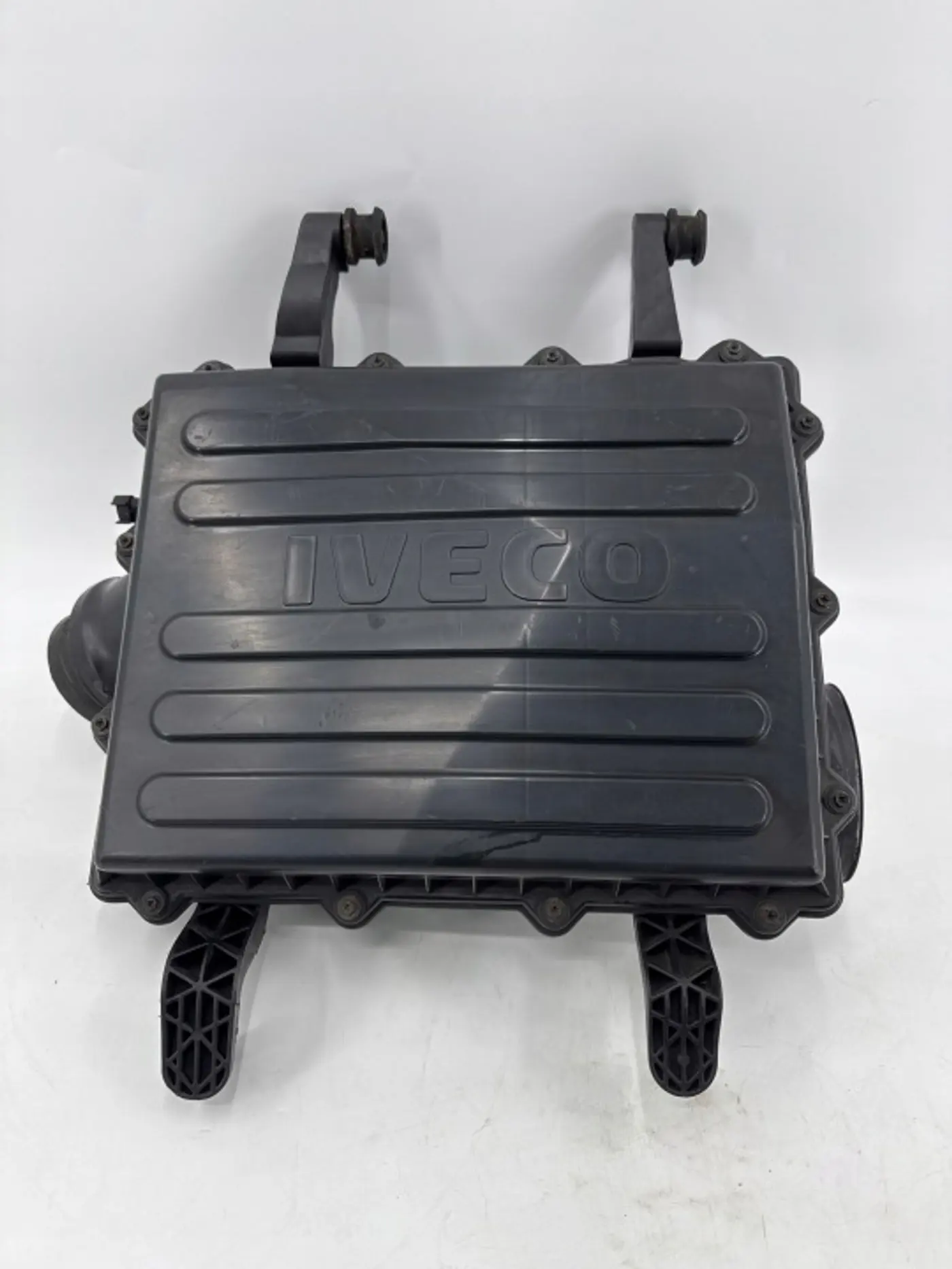 Корпус воздушного фильтра к Iveco  2006