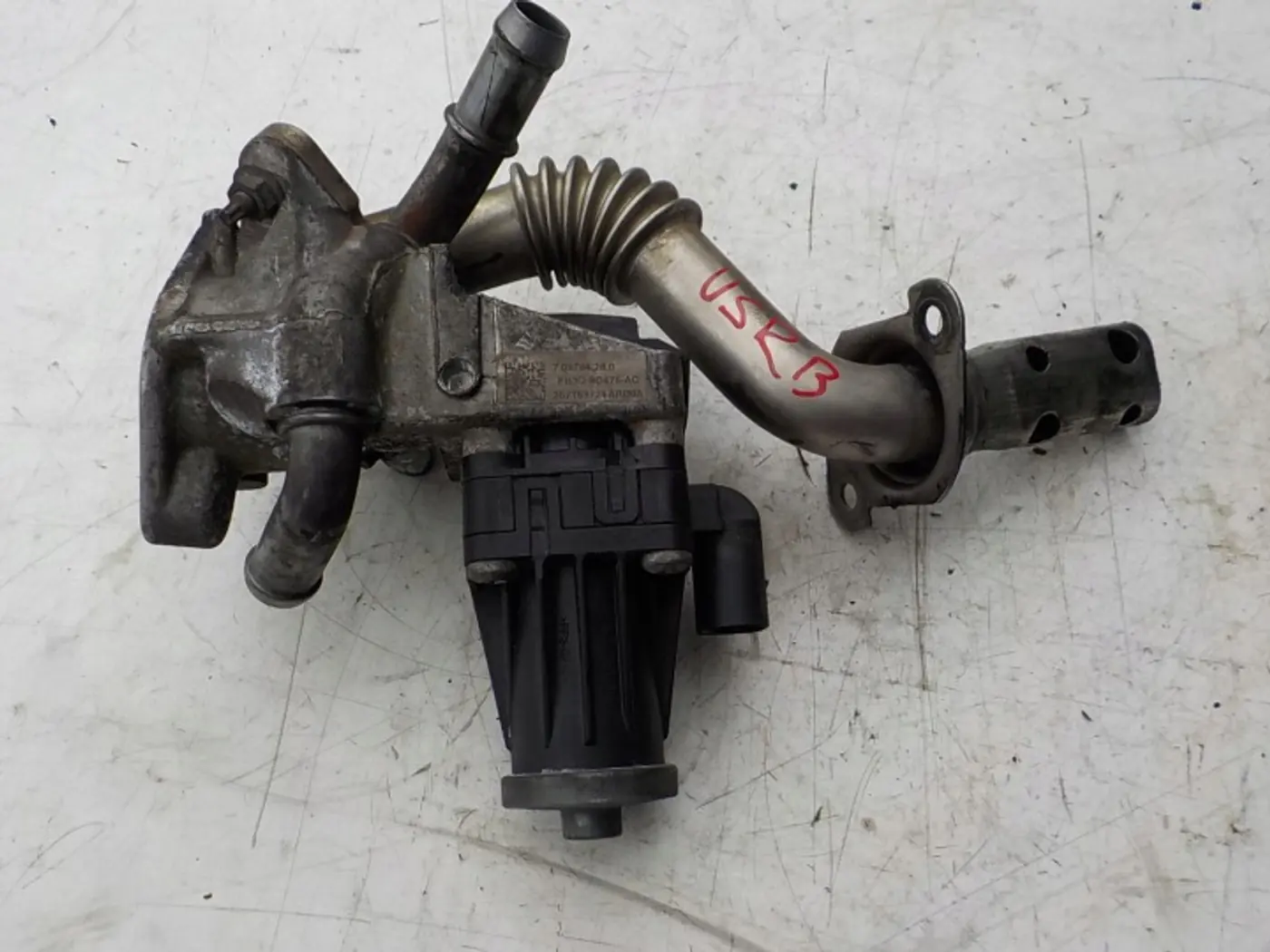 Клапан EGR к Ford Transit 2000