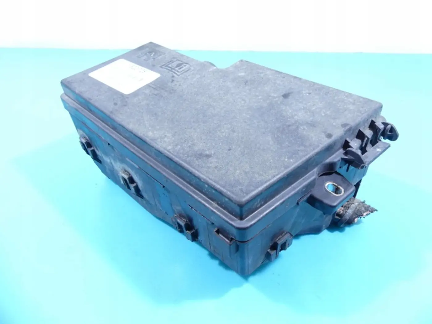 Блок предохранителей к Ford C-MAX 2003