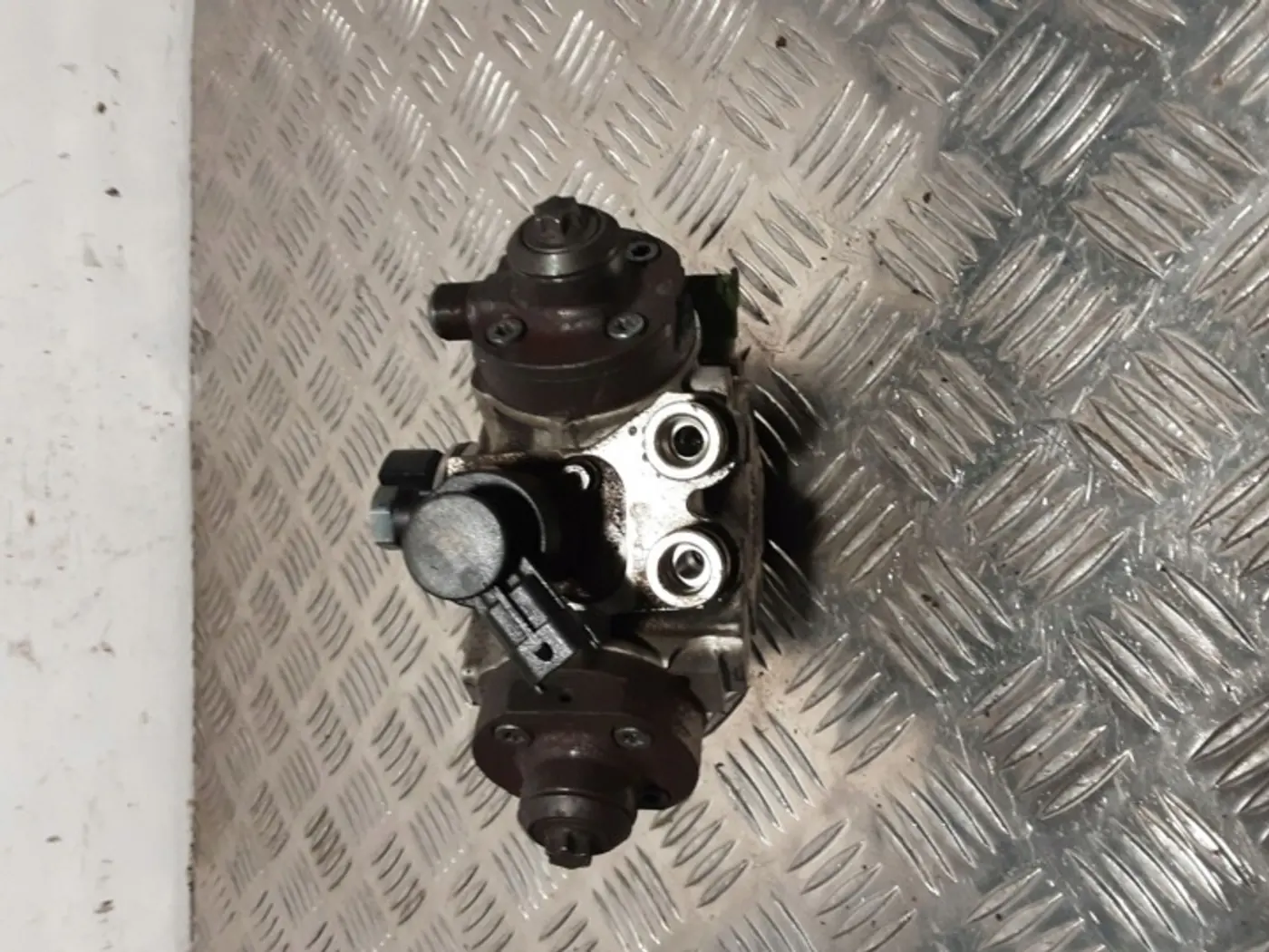 ТНВД к Volvo XC70 2000