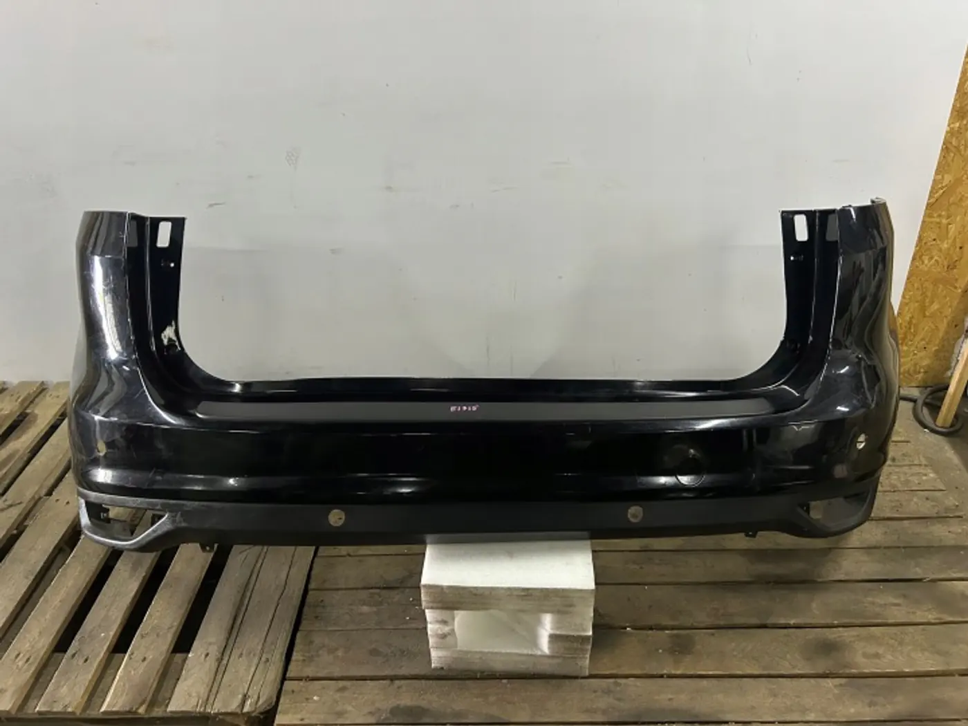 Бампер задний к Ford C-MAX 2010