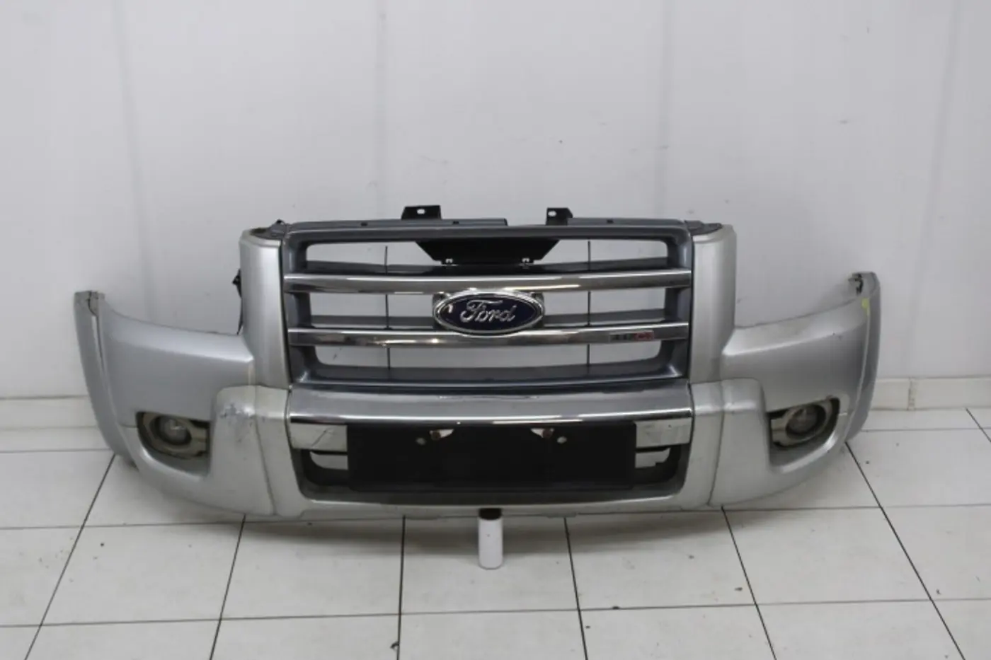 Бампер передний к Ford Ranger 2006