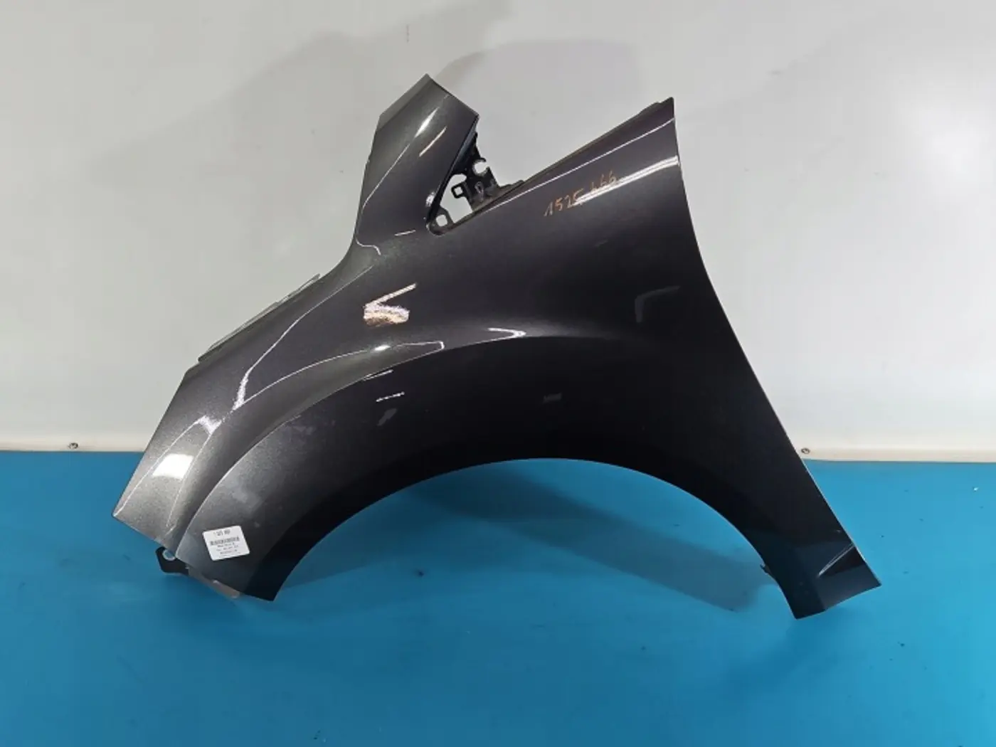 Крыло переднее левое к Ford C-MAX 2010