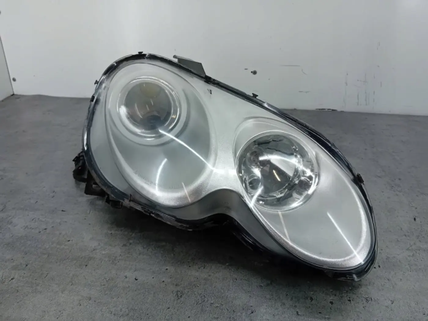 Фара правая к Smart Forfour 2004