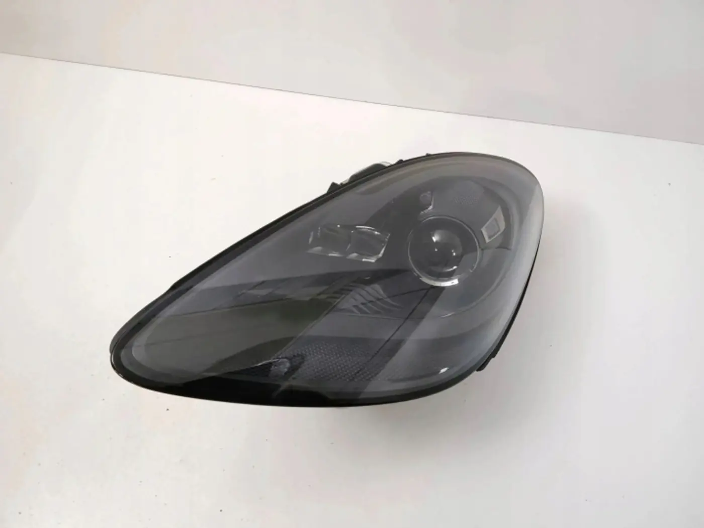 Фара левая к Porsche Cayman 2016