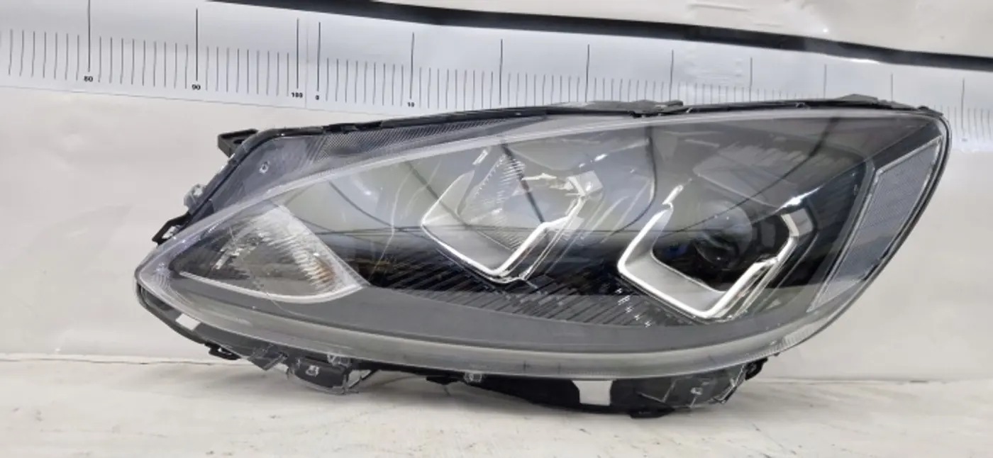 Фара левая к Ford Kuga 2019