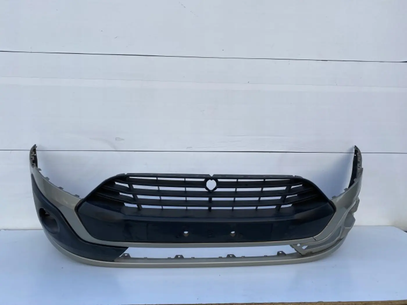 Бампер передний к Ford Transit Custom 2012