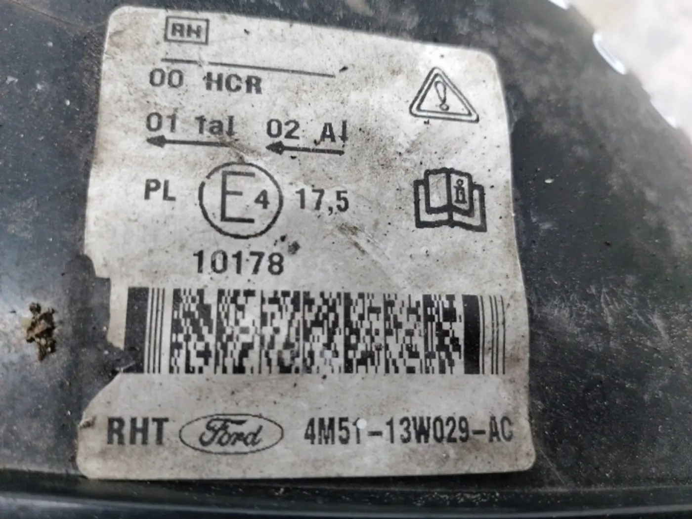 Фара правая к Ford Focus 2005