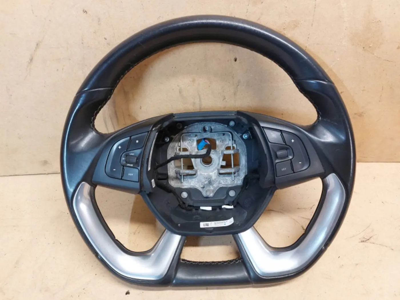 Руль к DS 5 2015