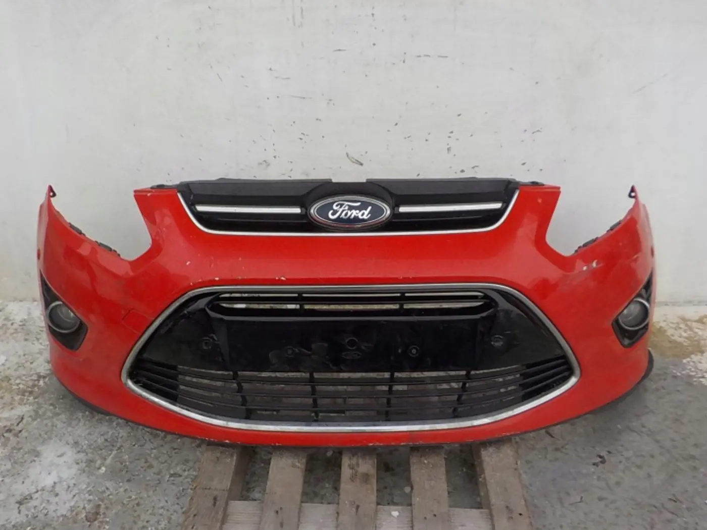 Бампер передний к Ford C-MAX 2010