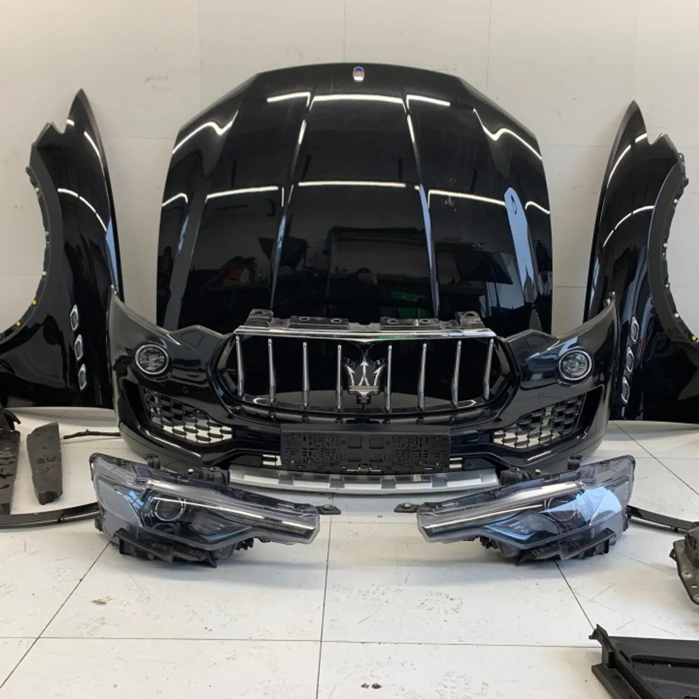 Капот к Maserati Levante 2020