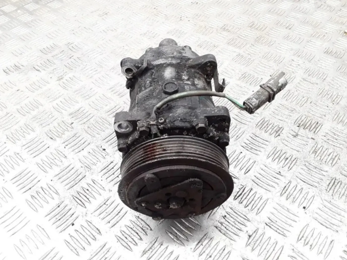 Компрессор кондиционера к Citroen C8 2002