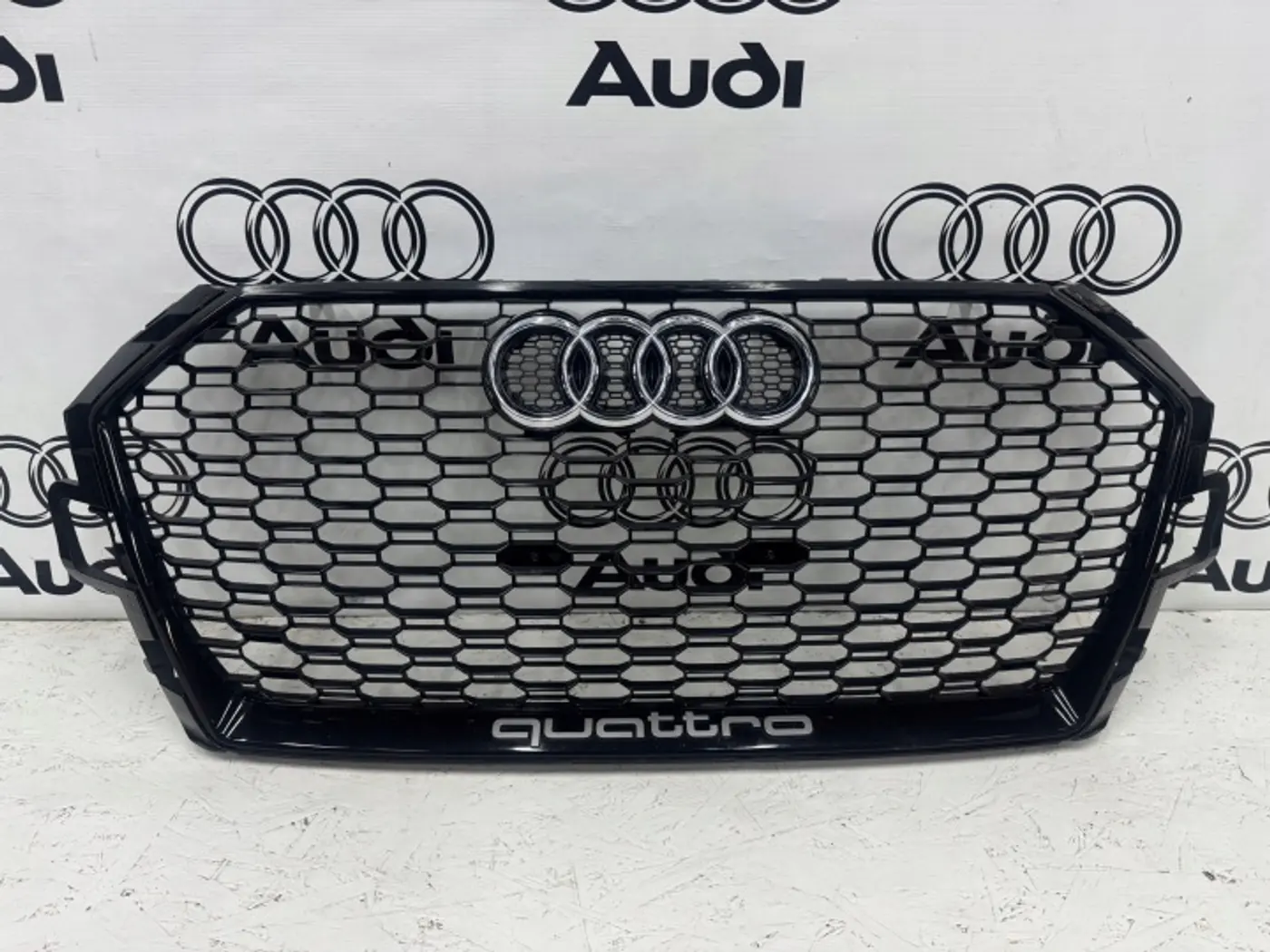 Решетка радиатора к Audi RS 4 2017