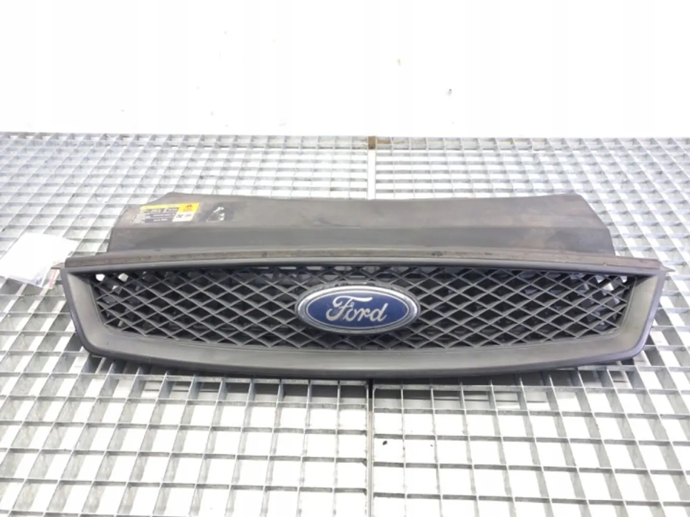 Решетка радиатора к Ford Focus 2005