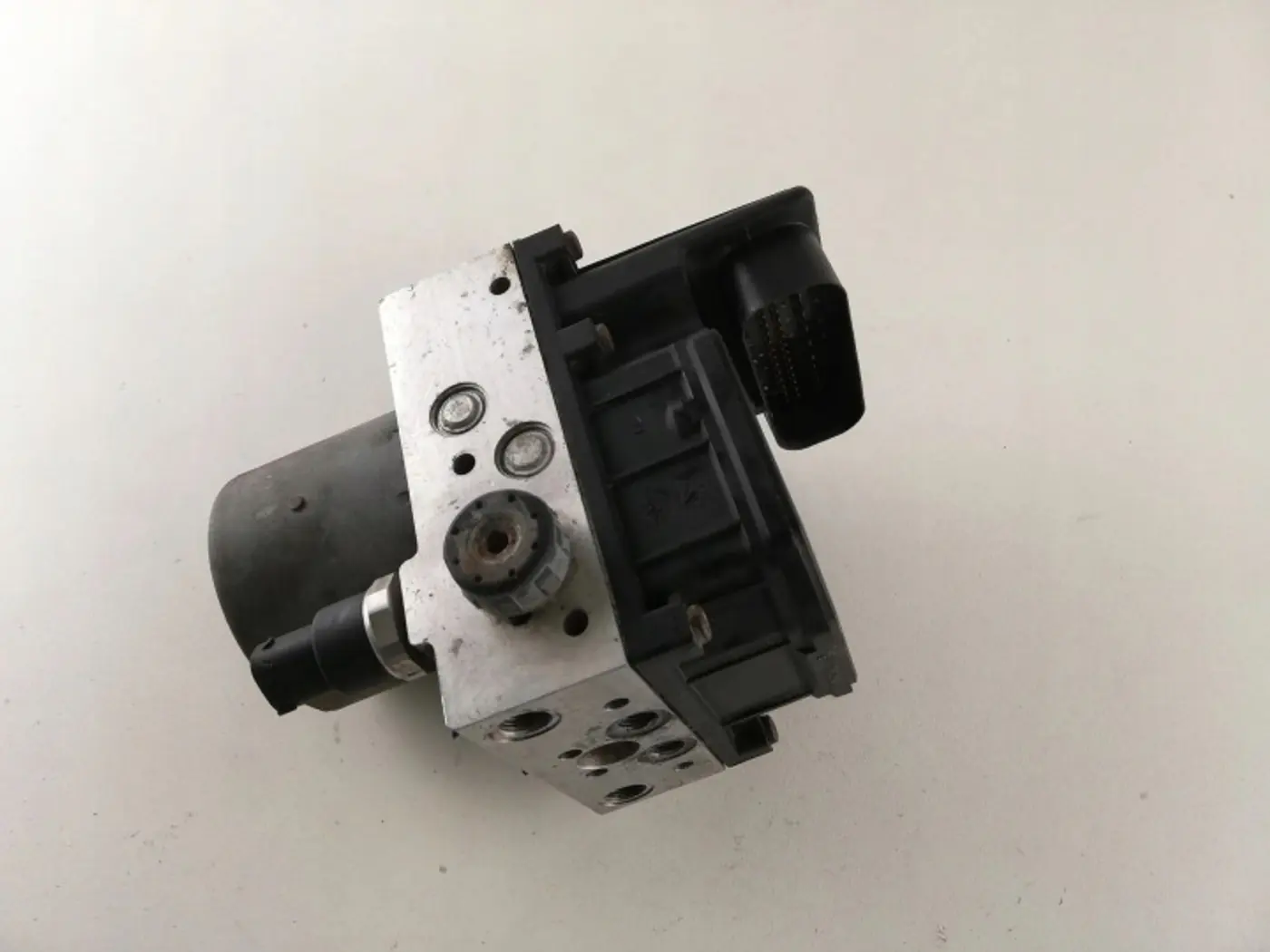 Блок ABS к Ford Mondeo 2000