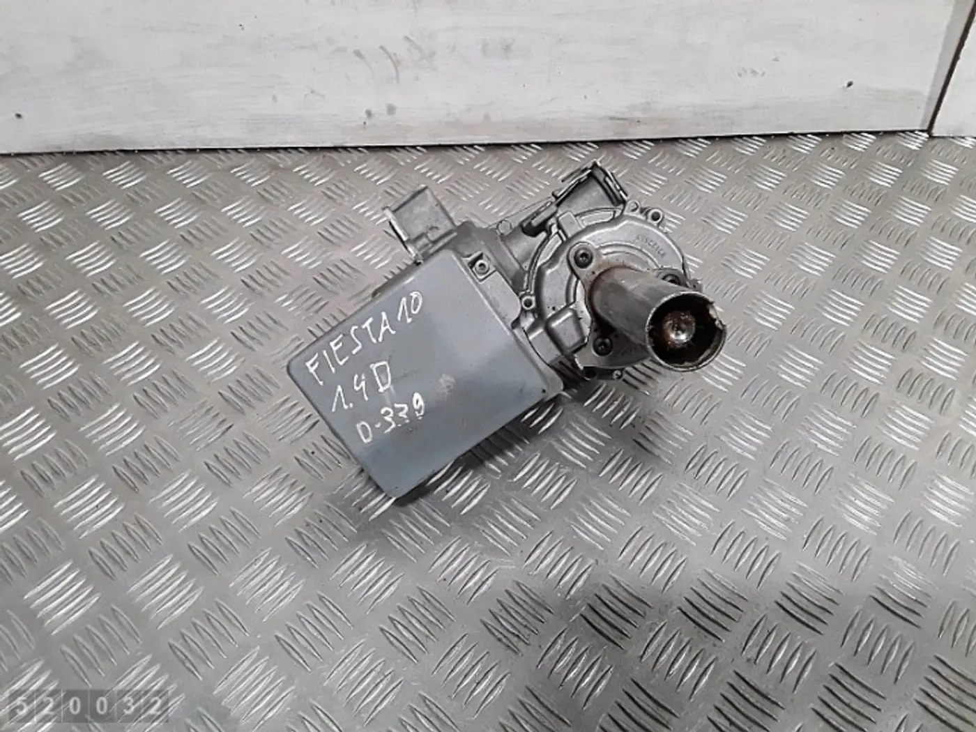 Рулевая колонка к Ford Fiesta 2001