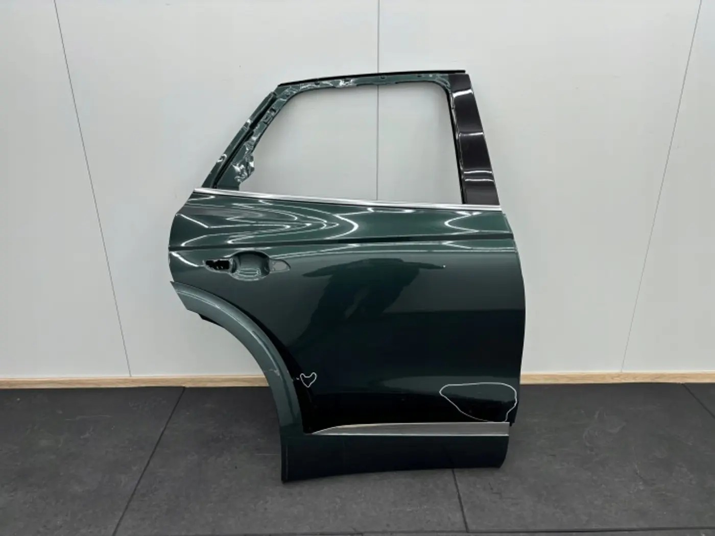 Дверь задняя правая к Genesis GV70 2020