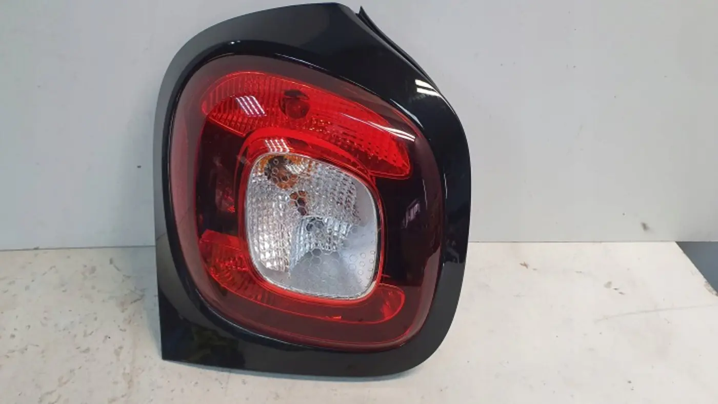 Фонарь задний левый к Smart Forfour 2014