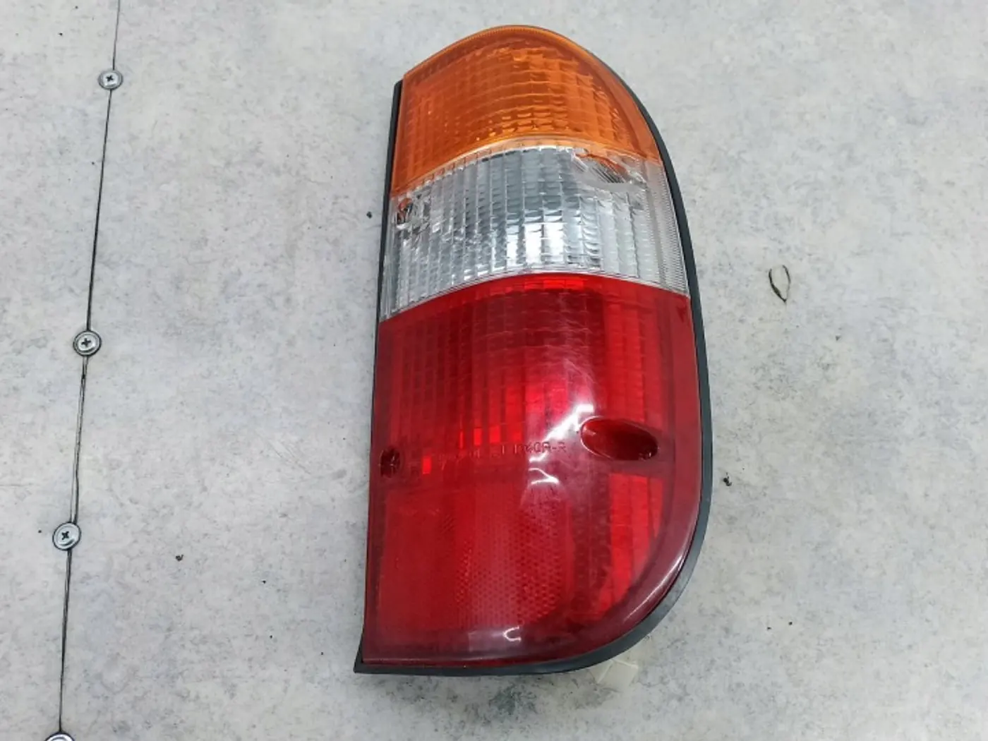 Фонарь задний правый к Ford Ranger 2011