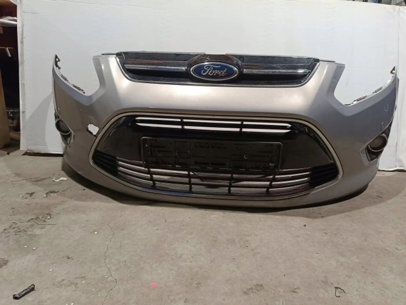 Бампер передний к Ford C-MAX 2010