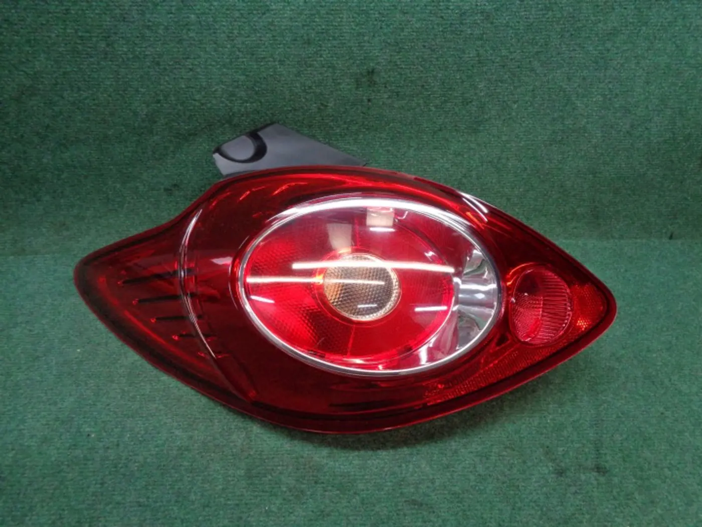 Фонарь задний левый к Ford KA 2008