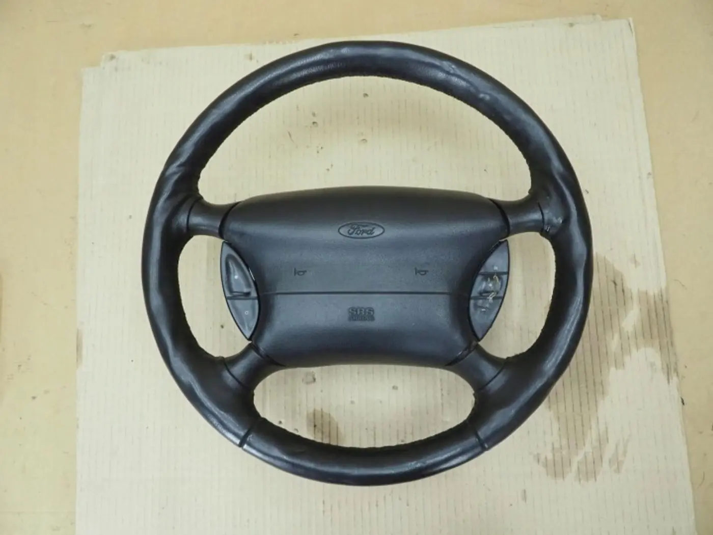 Руль к Ford Explorer 2001