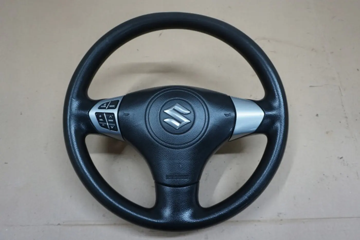 Руль к Suzuki Vitara 2014