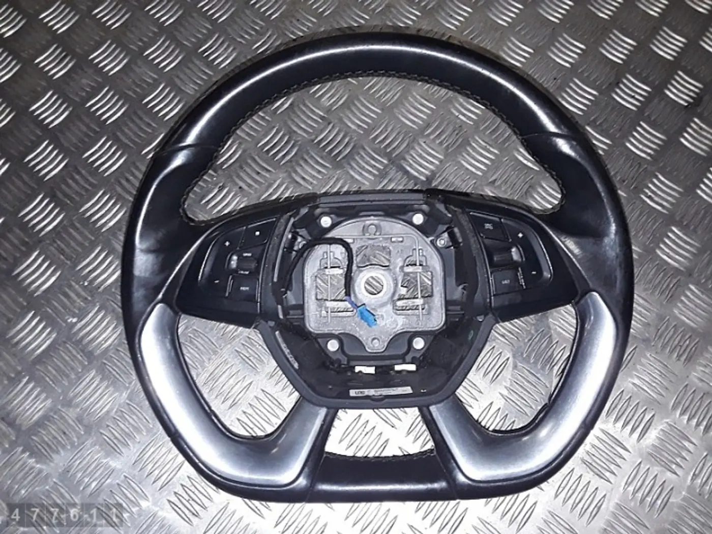 Руль к DS 5 2015