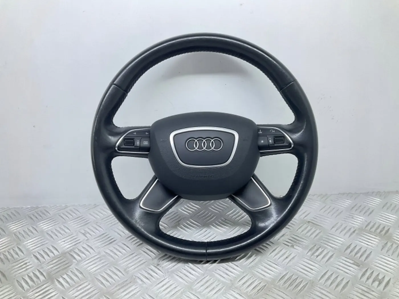 Руль к Audi S3 2013