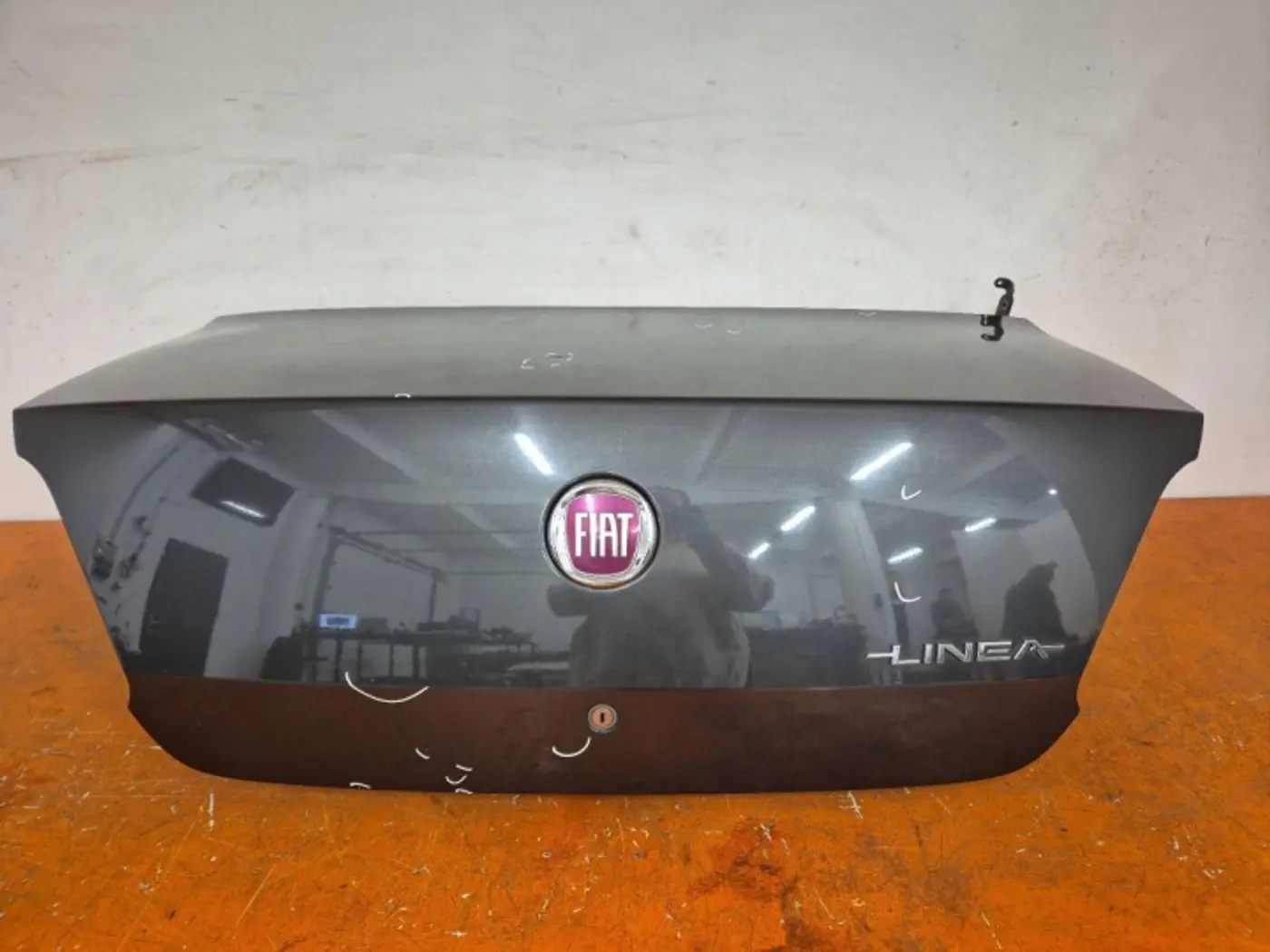Крышка багажника (дверь 3-5) к Fiat Linea 2006